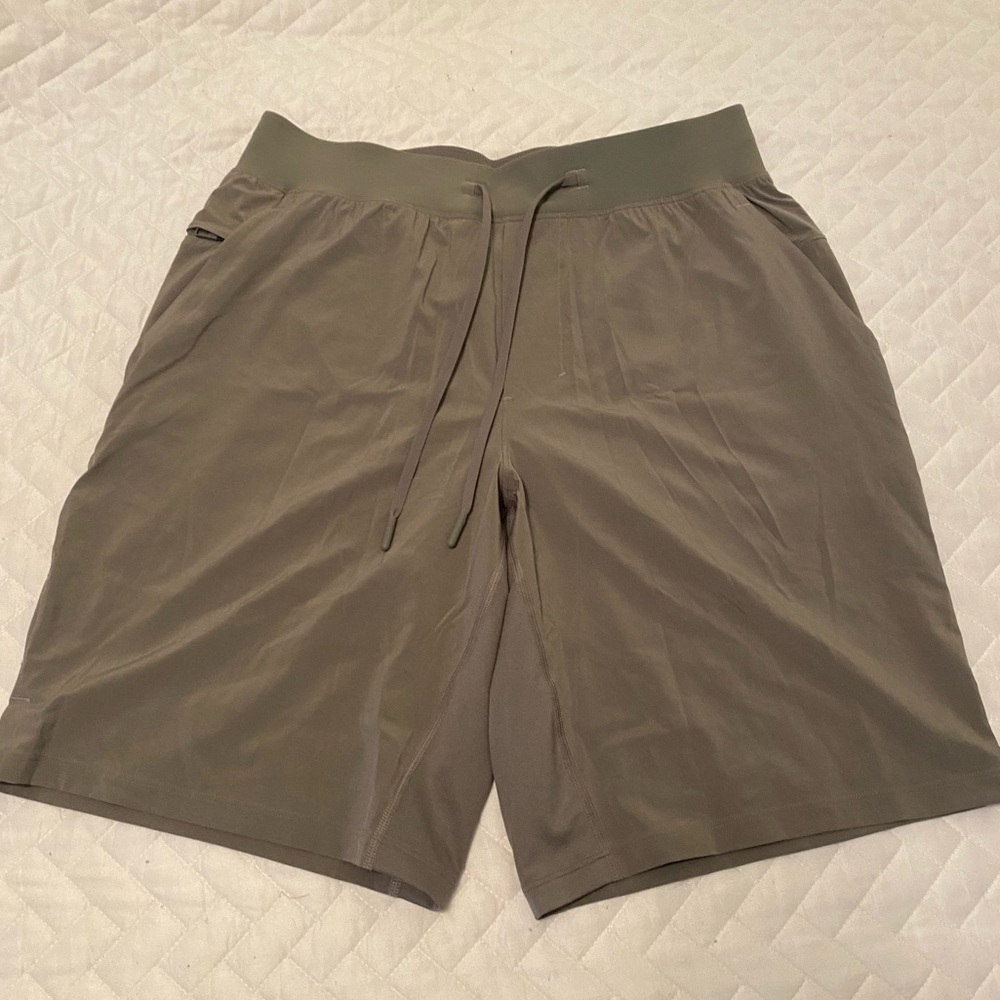 Lululemon men’s shorts